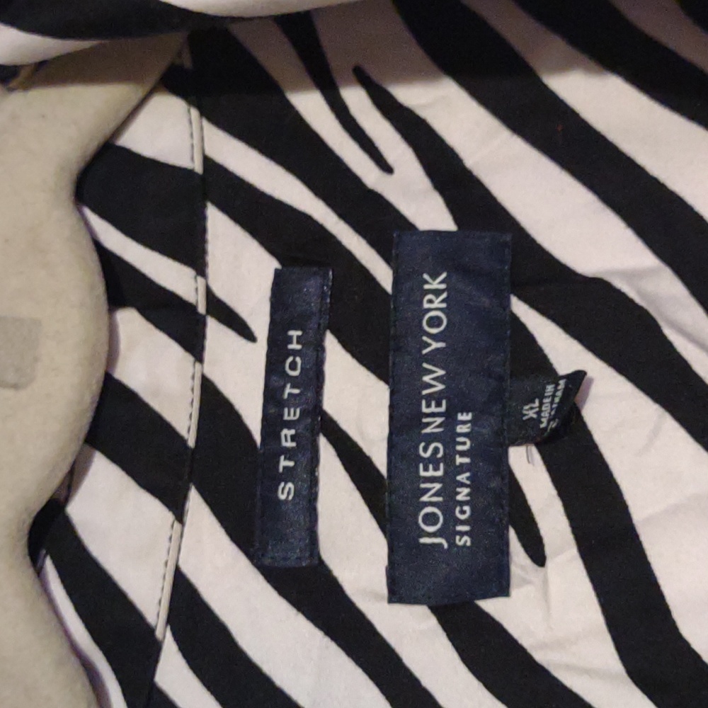 Zebra Jacket - Picture 2 of 4